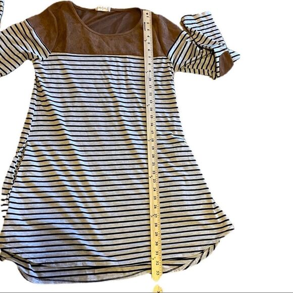 Altar’d State NWOT  Striped Dress w/ Faux Suede Collar & Elbow Patches. Sz S - Picture 7 of 7